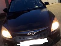 Gebraucht Hyundai i30 109 PS (80 kW) 2010 Schwarz Kleinwagen