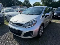Gebraucht Kia Rio Spirit 90 PS (66 kW) 2012 Silber Limousine