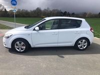 Gebraucht Kia Ceed 116 PS (85 kW) 2011 Weiß Kleinwagen