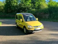Gebraucht Opel Combo 90 PS (66 kW) 2009 Gelb Van / Kleinbus