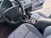 Gebraucht Mercedes E320 220 PS (161 kW) 1995 Silber Limousine