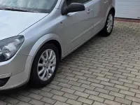 Gebraucht Opel Astra 105 PS (77 kW) 2004 Silber Limousine