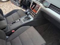 Second-hand VW Passat 150 CP (110 kW) 2019 Albastru Break