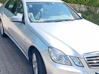 Gebraucht Mercedes E220 170 PS (125 kW) 2009 Silber Limousine