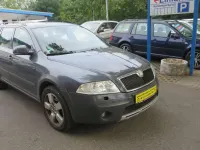 Gebraucht Skoda Octavia Scout Scout 4x4 140 PS (102 kW) 2009 Anthracitegrau metallic Kombi