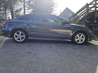 Gebraucht Audi A3 Sport 116 PS (85 kW) 2018 Grau Limousine