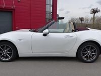 Gebraucht Mazda MX5 131 PS (96 kW) 2018 Weiß Cabrio
