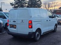 Gebraucht Peugeot Expert Premium 177 PS (130 kW) 2019 Weiß Van