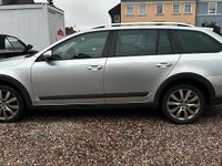 Gebraucht Skoda Octavia Scout 184 PS (135 kW) 2015 Silber Kombi