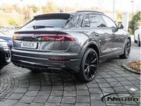Neu Audi Q8 S-Line 286 PS (210 kW) 2026 Grau (daytonagrau perleffekt) SUV