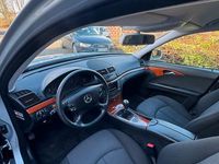 Gebraucht Mercedes E200 184 PS (135 kW) 2007 Silber Kombi