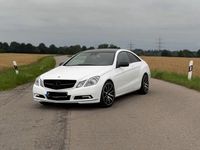 Gebraucht Mercedes E350 292 PS (214 kW) 2010 Weiß Coupé