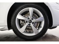 Gebraucht Audi A4 Advanced 150 PS (110 kW) 2023 Weiß Kombi