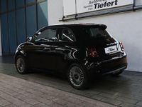 Gebraucht Fiat 500e 86 kW (118 PS) 2023 Onyx black Kleinwagen