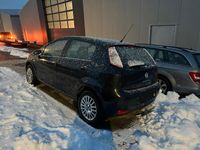 Gebraucht Fiat Punto 77 PS (56 kW) 2013 Schwarz Kleinwagen