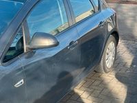 Gebraucht Opel Astra 140 PS (102 kW) 2013 Grau Limousine