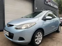 Gebraucht Mazda 2 Independence 75 PS (55 kW) 2010 Blau Kleinwagen