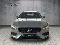 Używany Volvo V60 Core 120 KM (88 kW) 2024 Szary Kombi