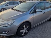 Gebraucht Opel Astra 140 PS (102 kW) 2011 Grau Kleinwagen