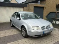 Gebraucht VW Bora 101 PS (74 kW) 1999 Silber Limousine