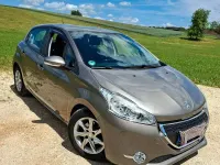 Gebraucht Peugeot 208 Active 95 PS (69 kW) 2012 Grau Kleinwagen