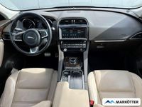 Gebraucht Jaguar F-Pace Pure 179 PS (131 kW) 2021 Schwarz SUV