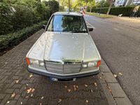 Gebraucht Mercedes 190 118 PS (86 kW) 1989 Silber Limousine