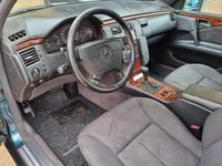 Gebraucht Mercedes E300 177 PS (130 kW) 1997 Grün Limousine
