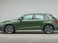 Gebraucht Audi S3 Ambiente 333 PS (244 kW) 2025 Distriktgrün metallic Limousine