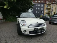 Gebraucht Mini Cooper 122 PS (89 kW) 2014 Pepper white Kleinwagen