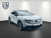 Neu Nissan Leaf Advance 160 kW (218 PS) 2026 Weiß schwarz SUV