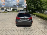 Gebraucht Ford Fiesta Titanium 101 PS (74 kW) 2018 Grau Kleinwagen