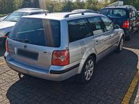 Usata VW Passat 101 CV (74 kW) 2003 Grigio Station wagon