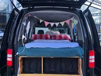 Gebraucht VW Caddy 75 PS (55 kW) 2011 Schwarz Van / Kleinbus