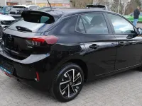 Neu Opel Corsa Edition 101 PS (74 kW) 2026 Lackierung schwarz perla nera/typ aussenverkleidung metalliclackierung Kleinwagen