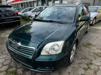 Gebraucht Toyota Avensis Sol 129 PS (94 kW) 2003 Grün Kombi