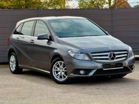 Gebraucht Mercedes B180 122 PS (89 kW) 2012 Grau Van / Kleinbus