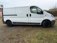 Gebraucht Opel Vivaro 114 PS (83 kW) 2015 Weiß Van / Kleinbus