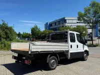 Gebraucht Iveco Daily 136 PS (100 kW) 2021 Weiß Van / Kleinbus