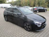 Gebraucht Mercedes B180 136 PS (100 kW) 2024 Schwarz Van / Kleinbus