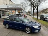 Gebraucht Skoda Superb GreenLine 105 PS (77 kW) 2012 Pacificblau Kombi