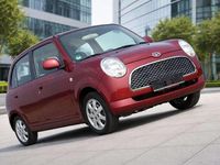 Gebraucht Daihatsu Trevis 58 PS (42 kW) 2007 Rot Kleinwagen