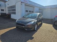 Gebraucht Ford Focus Trend 125 PS (91 kW) 2017 Grau Kombi