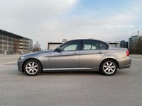 Gebraucht BMW 318 142 PS (104 kW) 2010 Andere farben Limousine