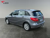 Gebraucht Mercedes B180 122 PS (89 kW) 2013 Mountaingrau met Kleinwagen
