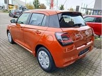 Neu Suzuki Swift Club 83 PS (61 kW) 2025 Orange Kleinwagen