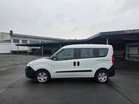 Gebraucht Opel Combo Selection 95 PS (69 kW) 2017 Weiß Van / Kleinbus
