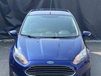 Gebraucht Ford Fiesta 82 PS (60 kW) 2014 Blau Kleinwagen