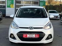 Gebraucht Hyundai i10 Style 87 PS (63 kW) 2016 Weiß Kleinwagen