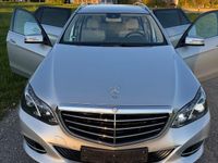 Używany Mercedes E250 Elegance 204 KM (150 kW) 2015 Srebrny Sedan/Limuzyna